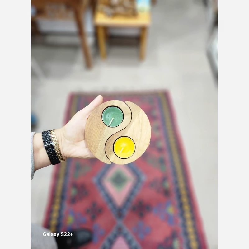 جاشمعی چوبی جفتی دکوری پازلی یین و یانگ ️ شمع سبز و زرد گالری صنایع دستی کرشمه