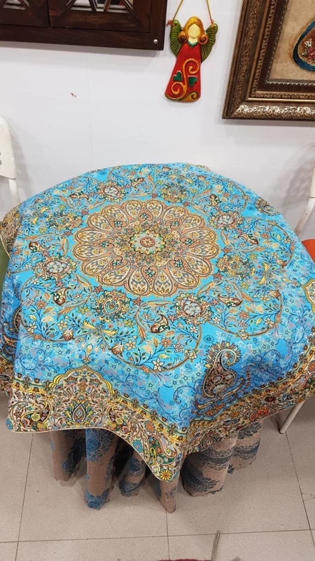 رومیزی سنتی ترمه رنگ آبی روشن با حاشیه زرد طلایی | کرشمه گالری