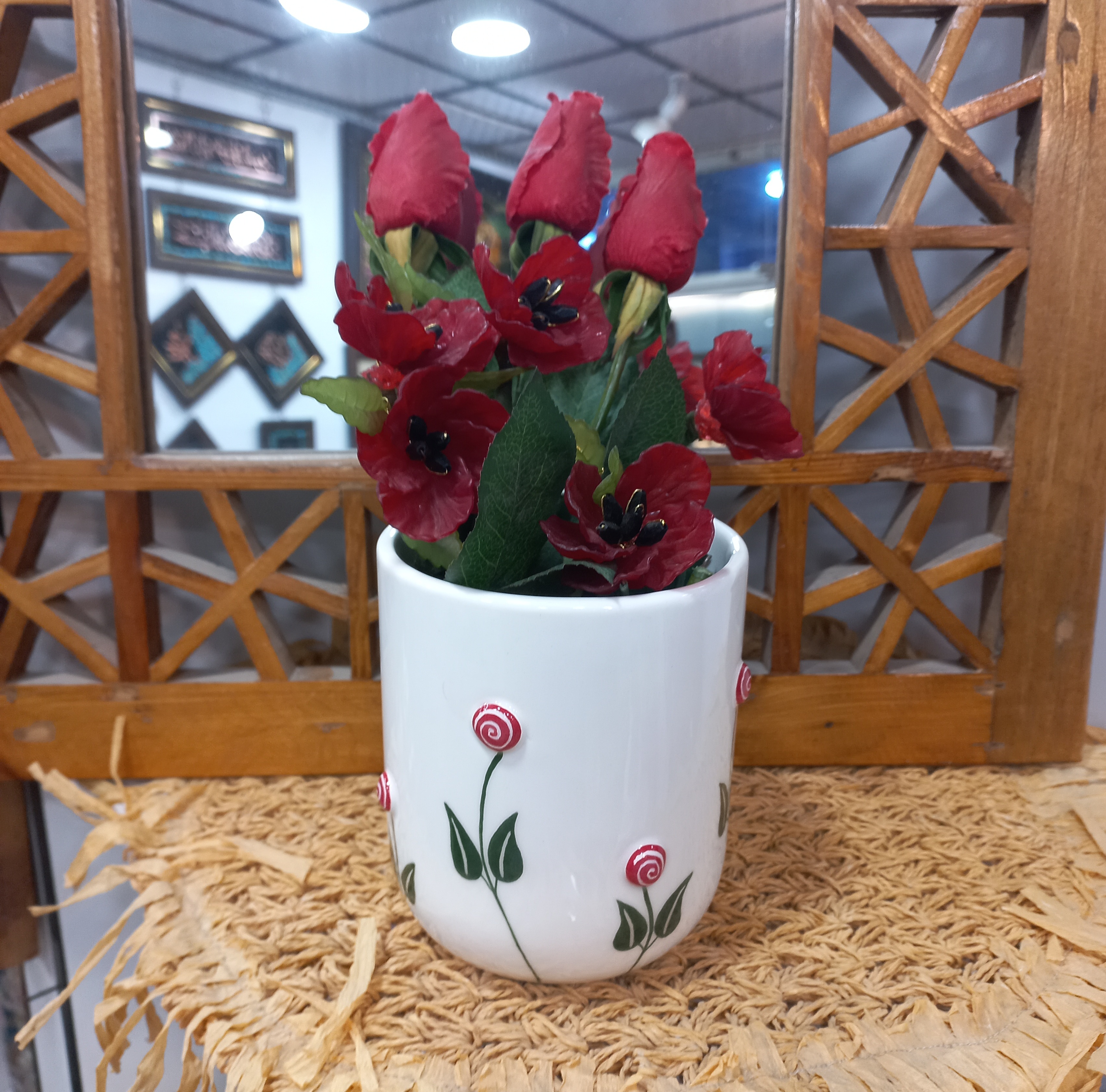 گلدان سرامیکی گل آبنباتی دستساز انحصاری قطر ۱۰ ارتفاع ۱۳ سانت گالری صنایع دستی کرشمه