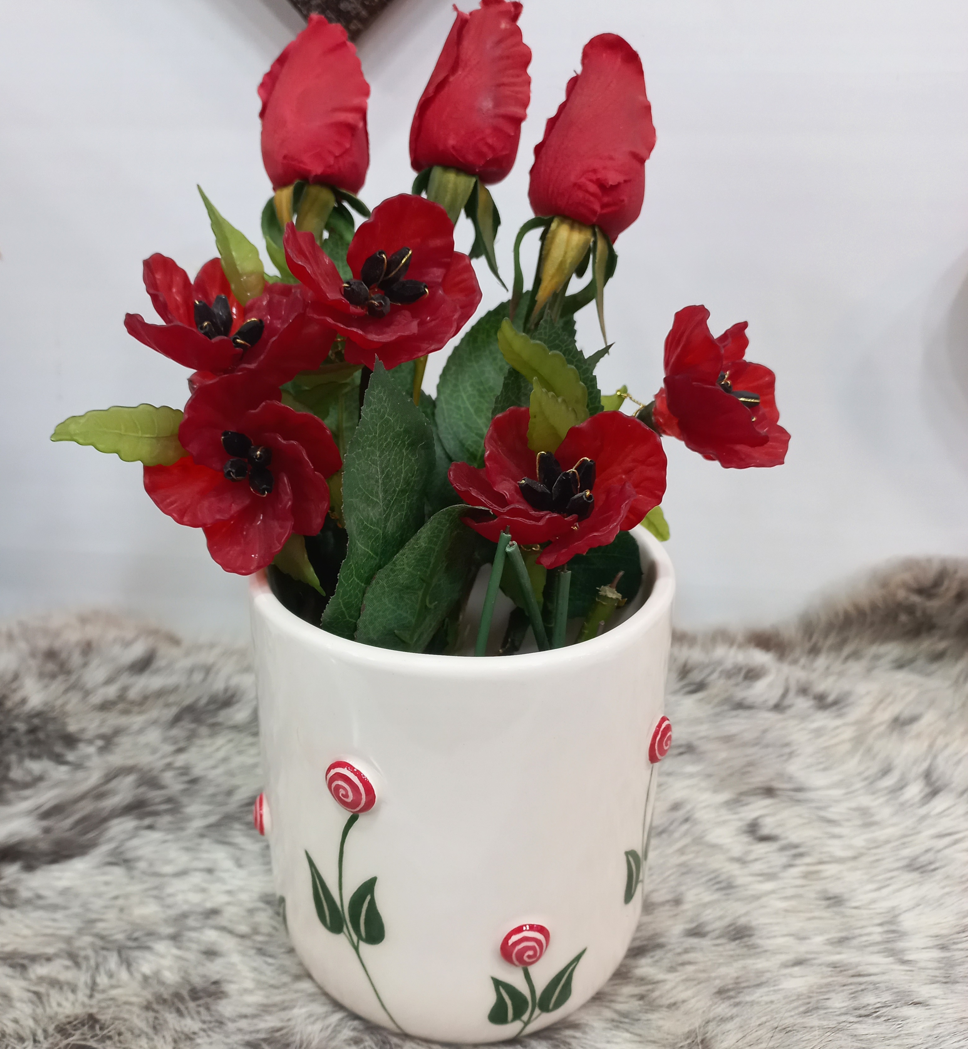 گلدان سرامیکی گل آبنباتی دستساز انحصاری قطر ۱۰ ارتفاع ۱۳ سانت گالری صنایع دستی کرشمه