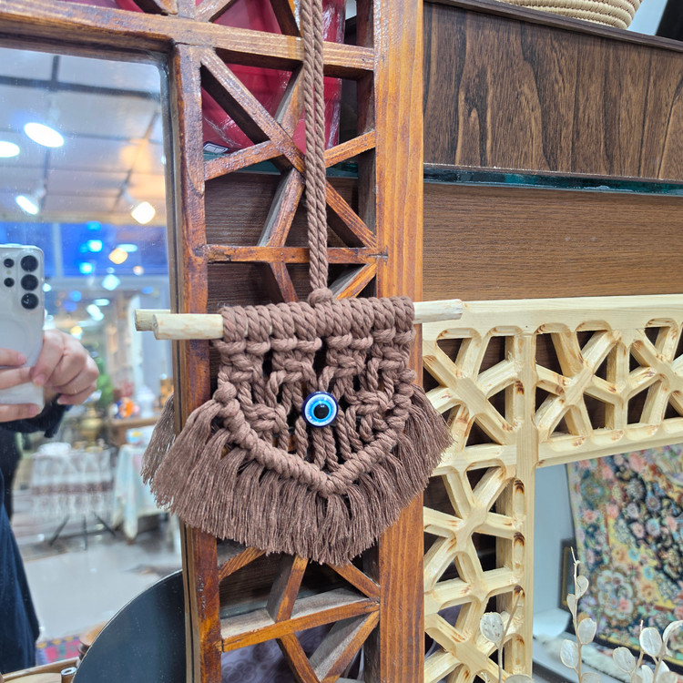 آویز مکرومه چشم و نظر رنگ شکلاتی😍🧿